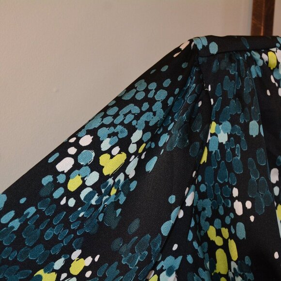 NWT Torrid Satin Surplice Tie Cut Out Back Long Sleeve Blouse Size 4X - Picture 10 of 14